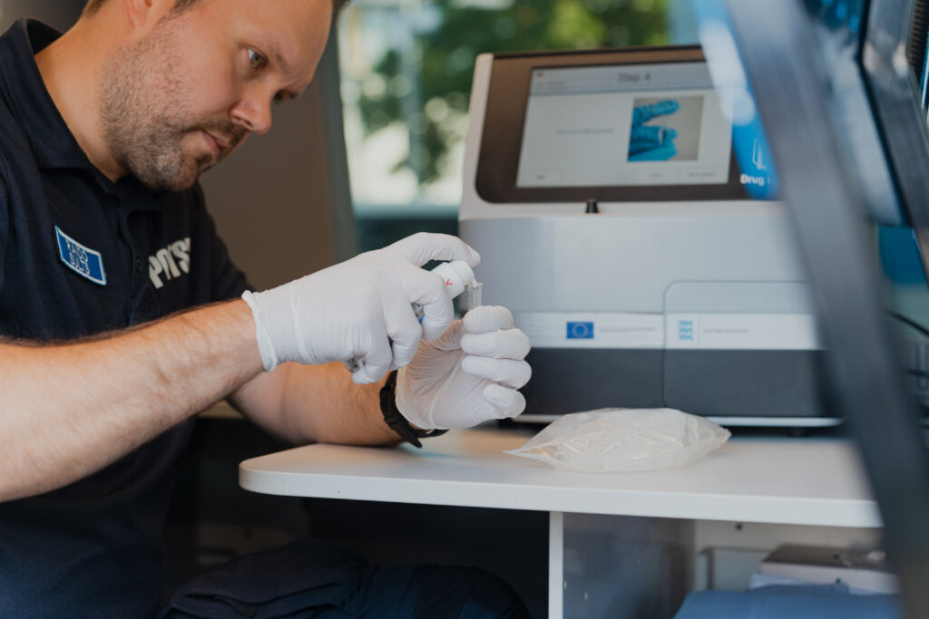 Drug Hinter by SafePAS  police Eesti politsei 